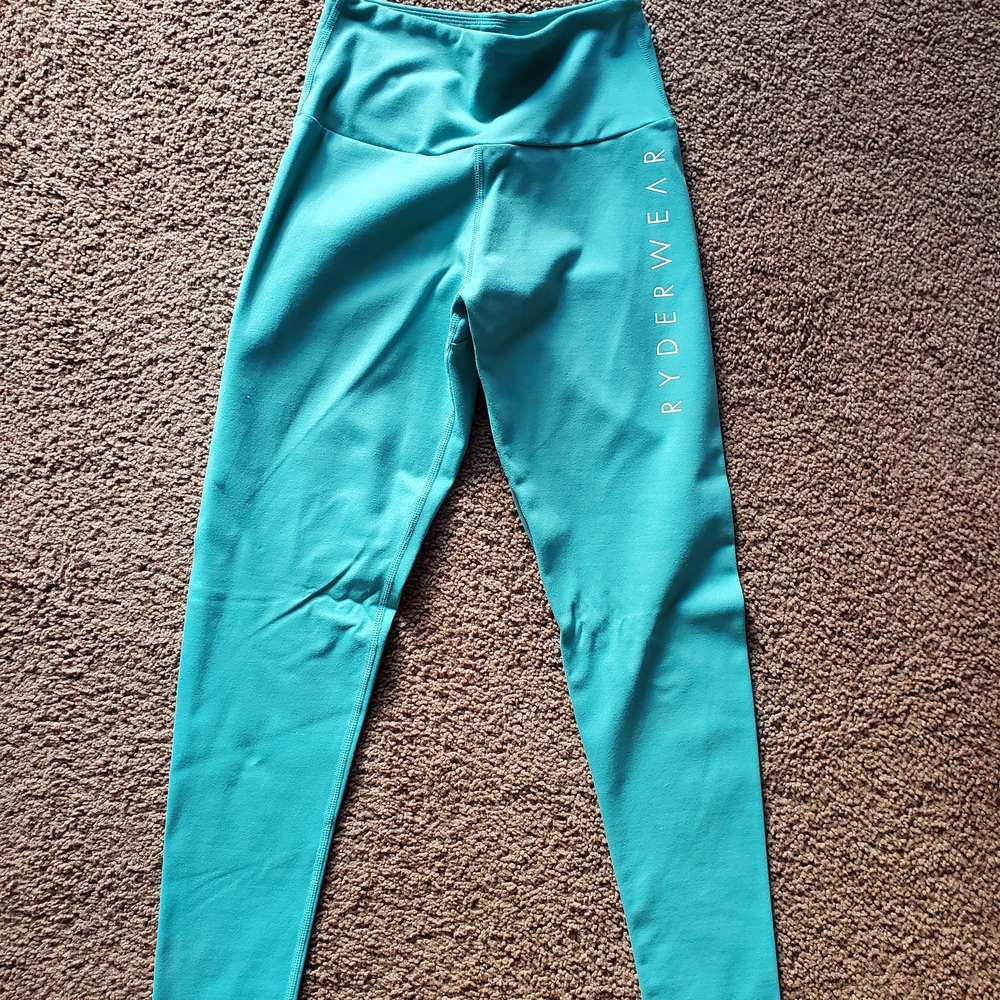 Ryderwear Teal Scrunchbum Leggings